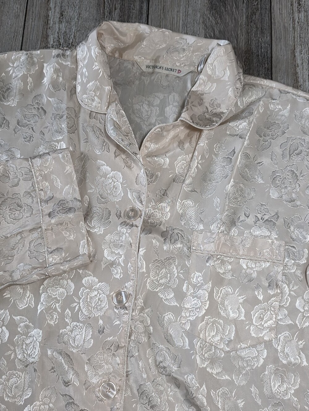 Victoria's Secret Vintage Ivory Embossed Floral Satin Jacquard Pajama Top Sz XL